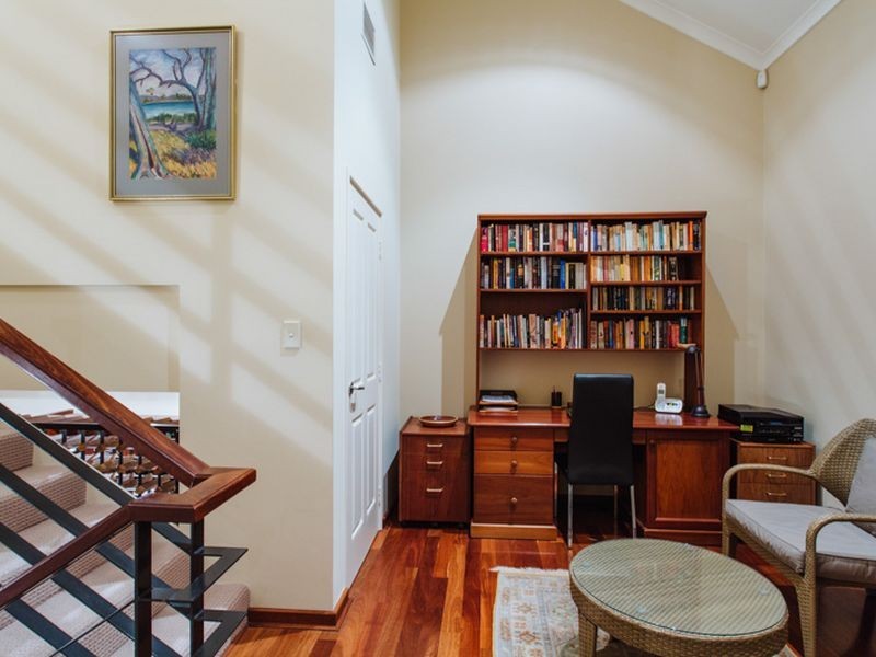 8 Jewell Lane, East Perth WA 6004