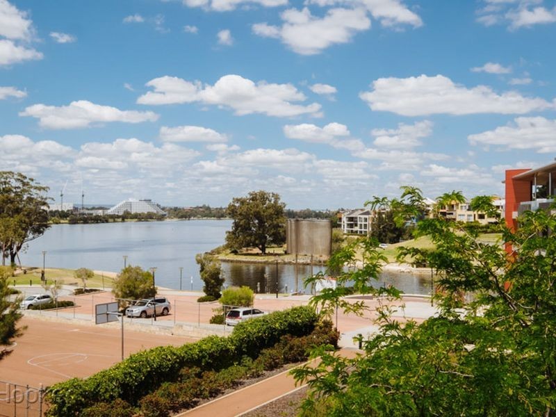 8 Jewell Lane, East Perth WA 6004