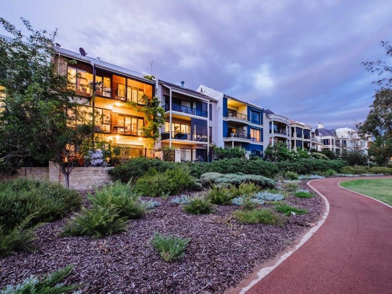 8 Jewell Lane, East Perth WA 6004