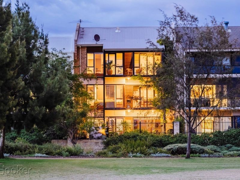 8 Jewell Lane, East Perth WA 6004