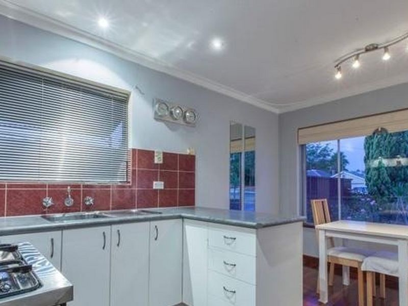 40 Hutchinson Street, Rivervale WA 6103