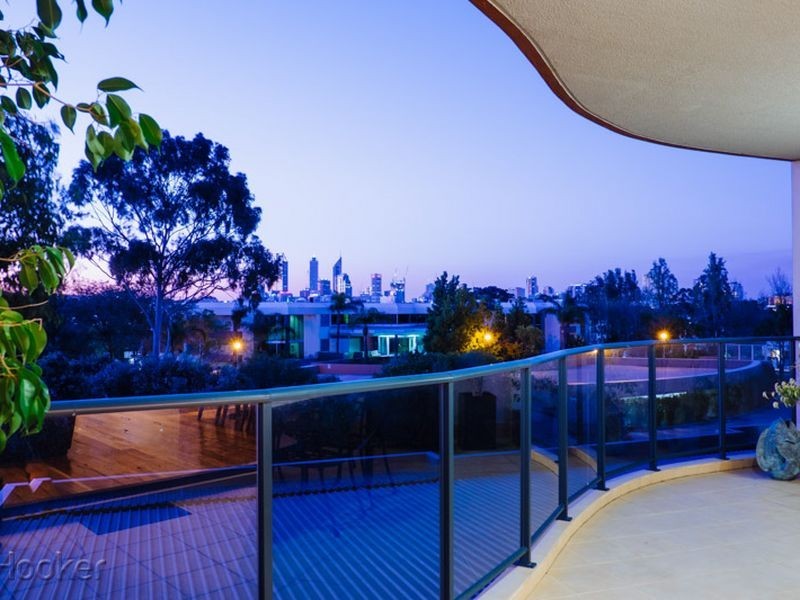 8/296 Mill Point Road, South Perth WA 6151