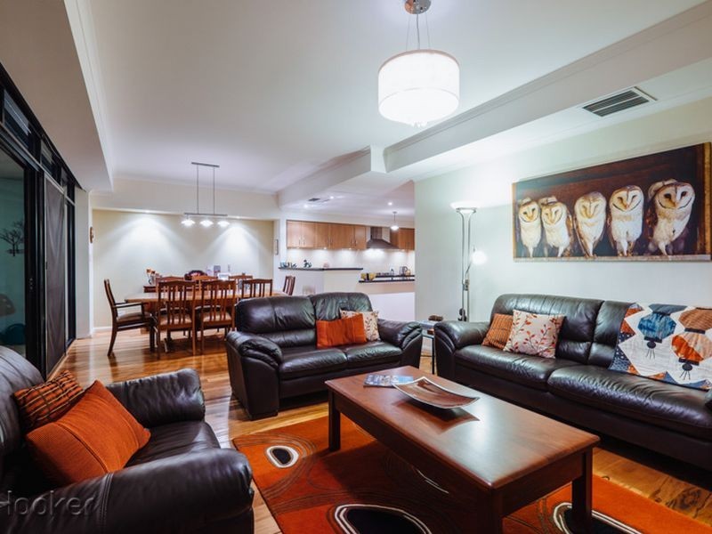 8/296 Mill Point Road, South Perth WA 6151