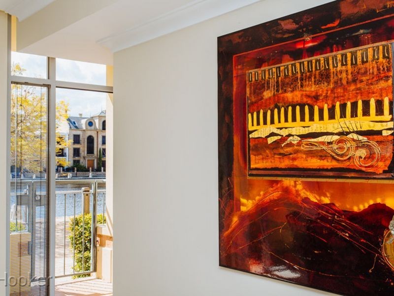 24/20 Royal Street, East Perth WA 6004