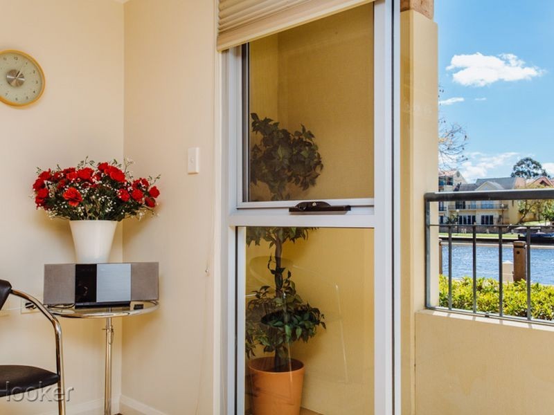 24/20 Royal Street, East Perth WA 6004