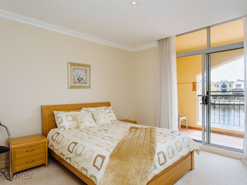 24/20 Royal Street, East Perth WA 6004