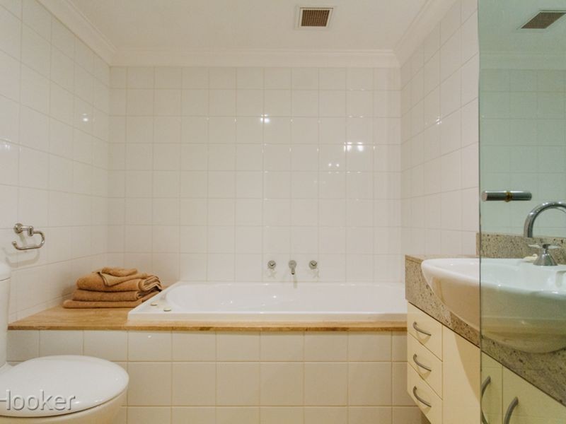 24/20 Royal Street, East Perth WA 6004