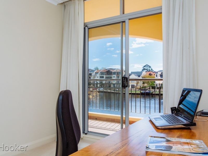 24/20 Royal Street, East Perth WA 6004