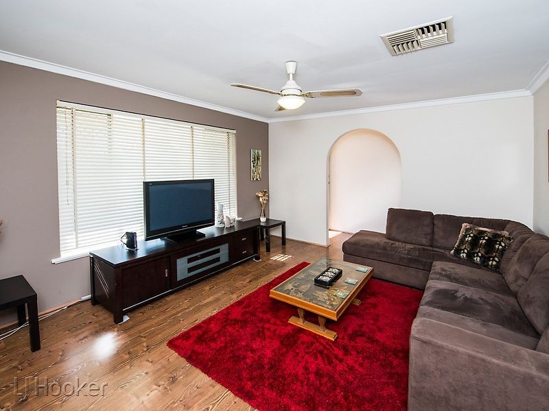 1 Sidcup Way, Kelmscott WA 6111