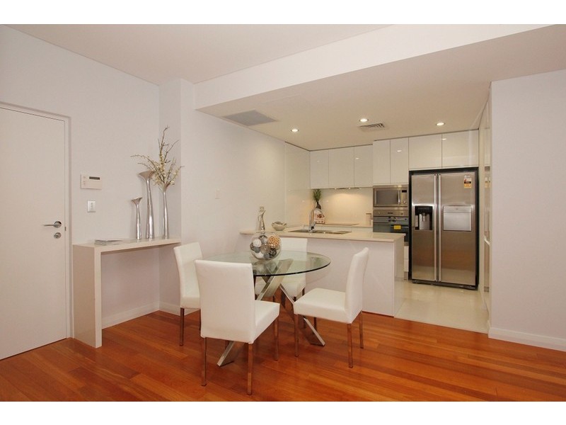 2/52 Wickham Street, East Perth WA 6004