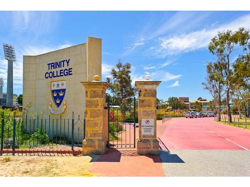 2/52 Wickham Street, East Perth WA 6004