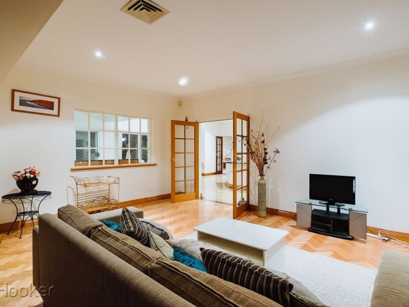 13 Campsie Street, Nedlands WA 6009