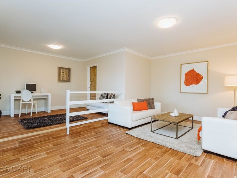 28 Lyell Grove, Woodvale WA 6026