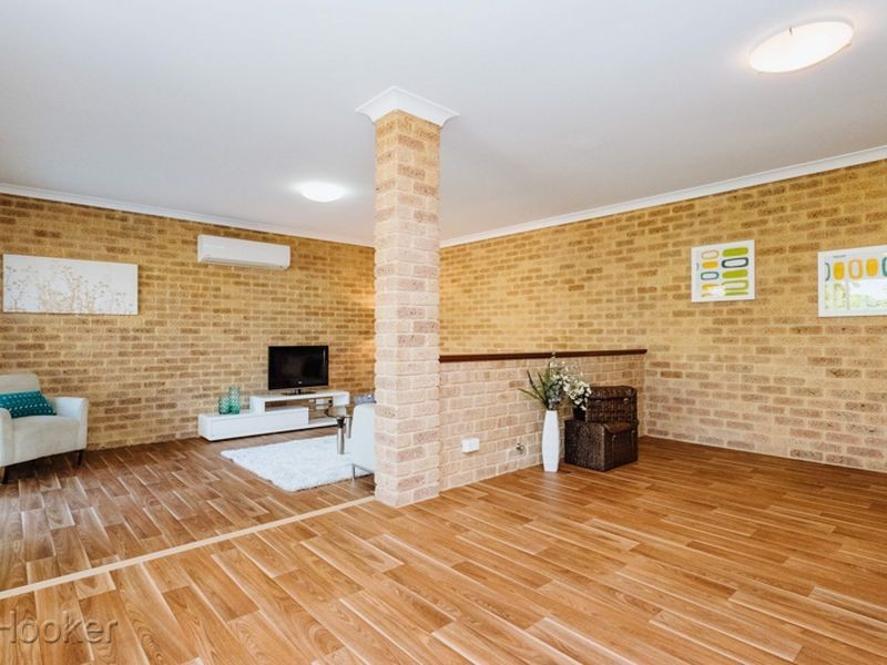 28 Lyell Grove, Woodvale WA 6026