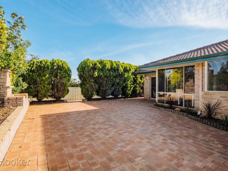 28 Lyell Grove, Woodvale WA 6026