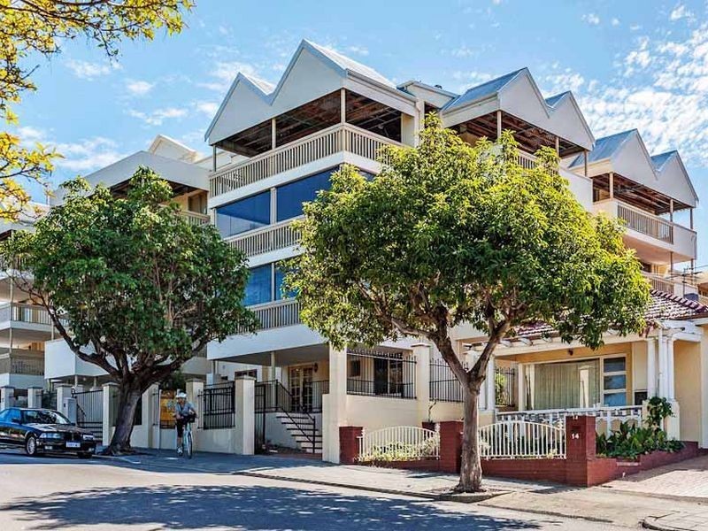 2/22 Nile Street, East Perth WA 6004