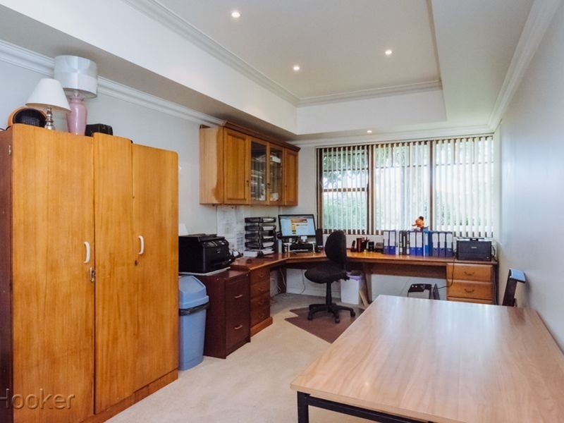 43 Pepler Avenue, Salter Point WA 6152