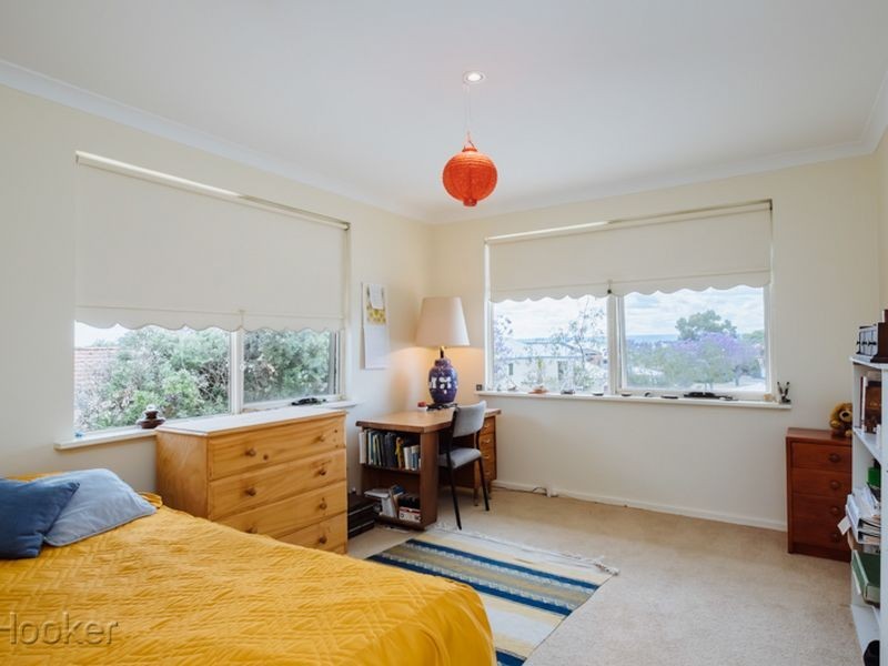 43 Pepler Avenue, Salter Point WA 6152