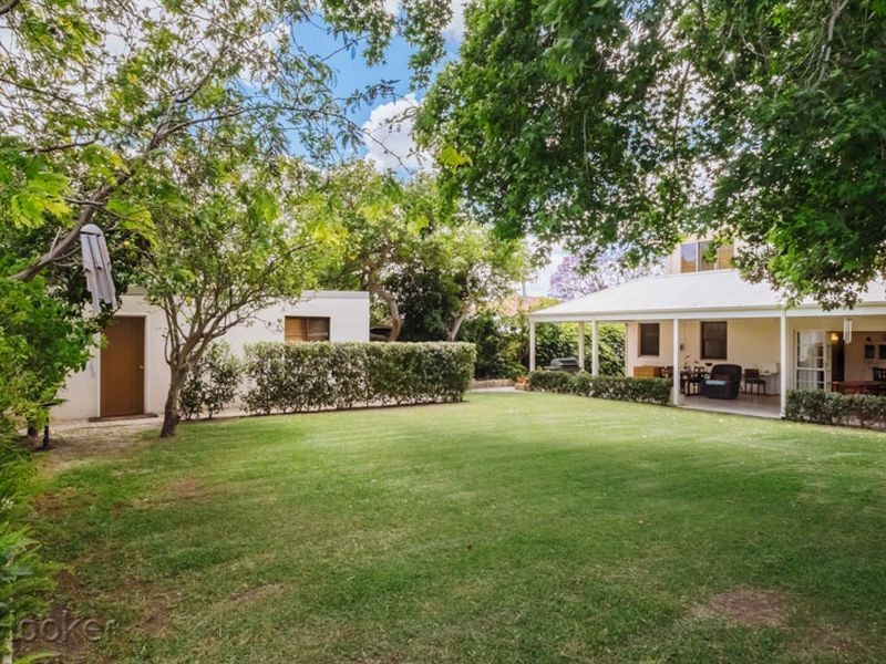 43 Pepler Avenue, Salter Point WA 6152