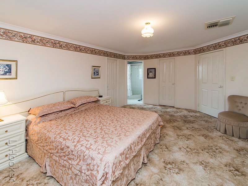 18 Jubata Court, Maida Vale WA 6057