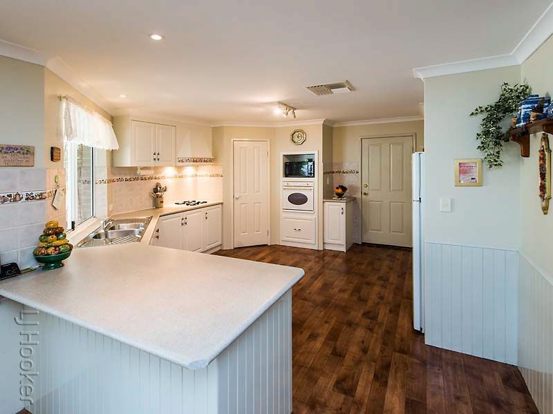 18 Jubata Court, Maida Vale WA 6057