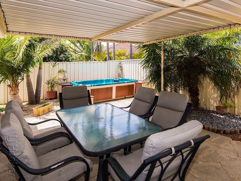 18 Jubata Court, Maida Vale WA 6057