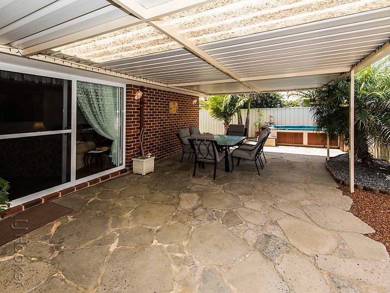 18 Jubata Court, Maida Vale WA 6057