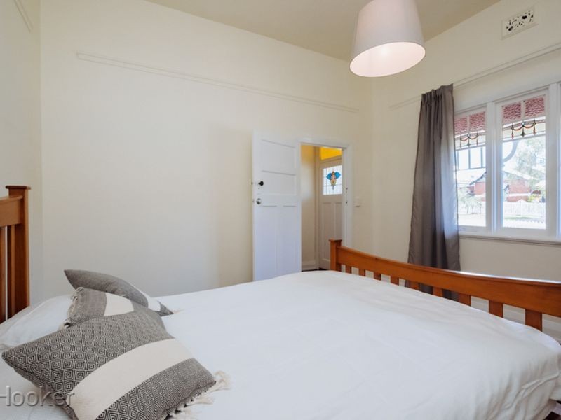 6 Camberwell Street, East Victoria Park WA 6101