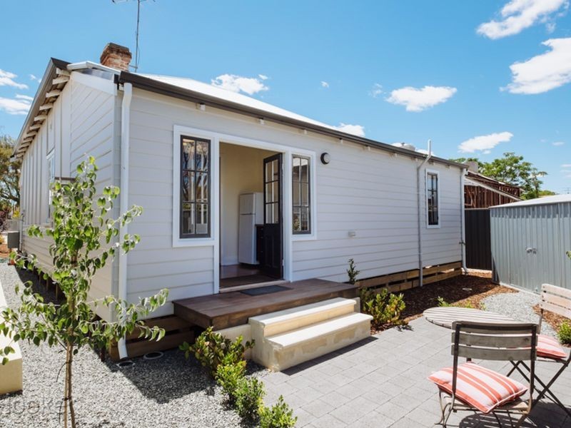 6 Camberwell Street, East Victoria Park WA 6101