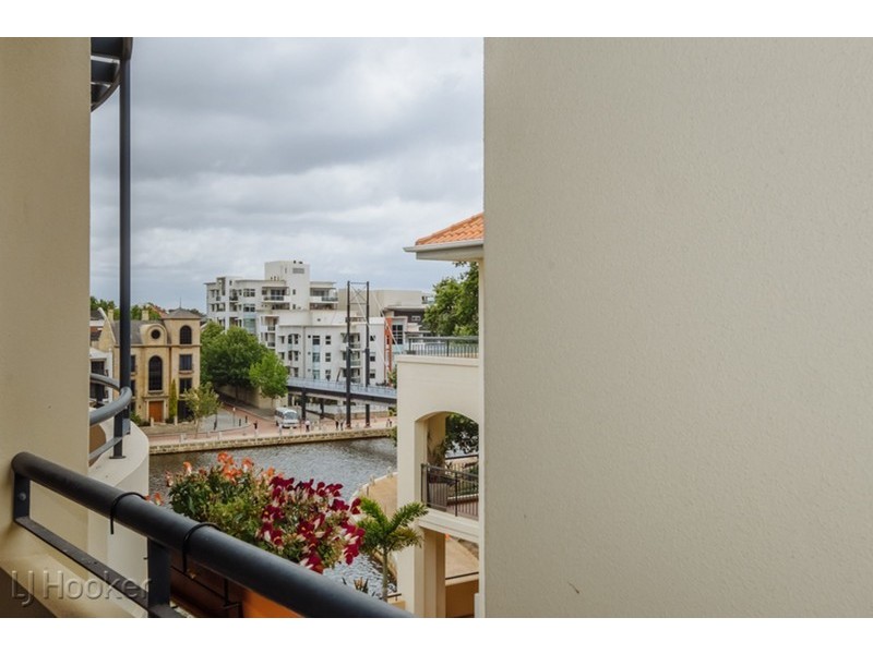 39/20 Royal Street, East Perth WA 6004