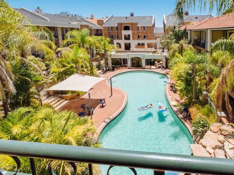 50/30 Bishops Row, East Perth WA 6004