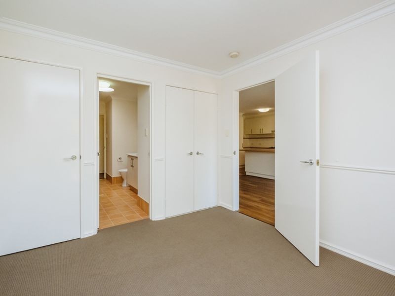 50/30 Bishops Row, East Perth WA 6004