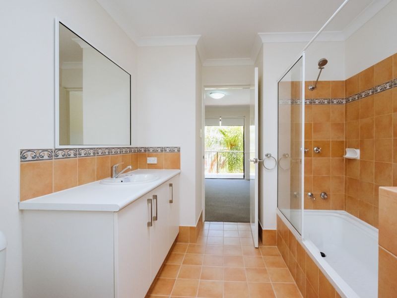 50/30 Bishops Row, East Perth WA 6004