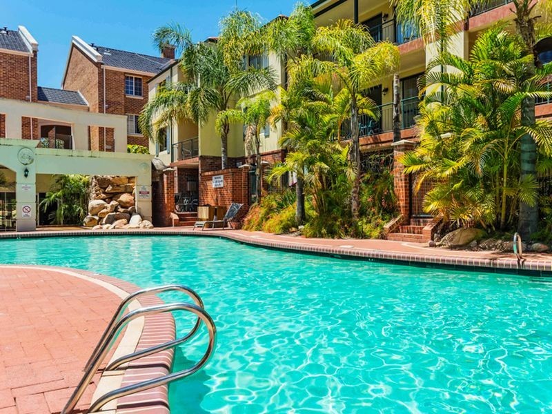 50/30 Bishops Row, East Perth WA 6004