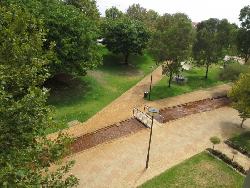 15/32 Eastbrook Terrace, East Perth WA 6004