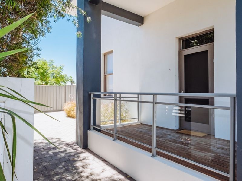 1/10 Smith Street, Perth WA 6000