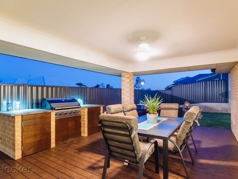 6 Malmaison Way, Landsdale WA 6065