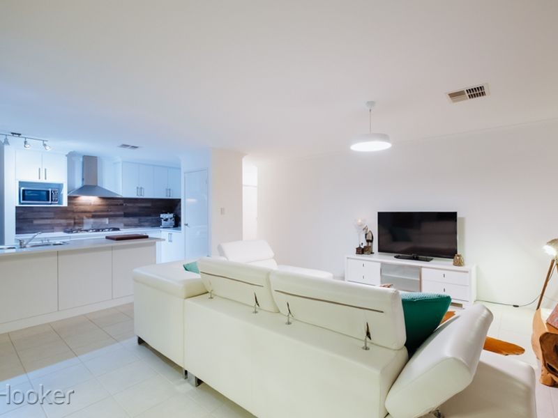 6 Malmaison Way, Landsdale WA 6065