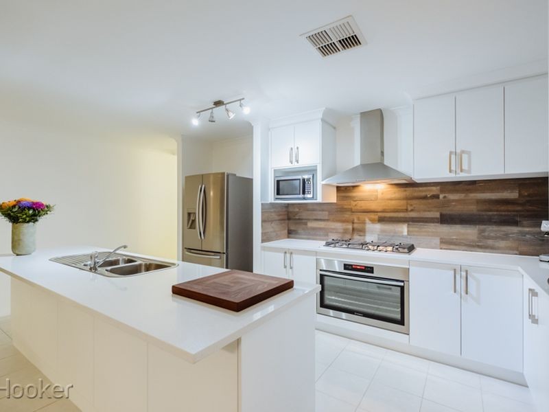 6 Malmaison Way, Landsdale WA 6065