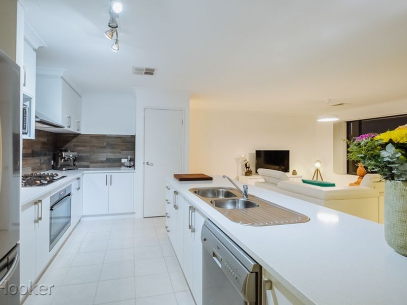 6 Malmaison Way, Landsdale WA 6065