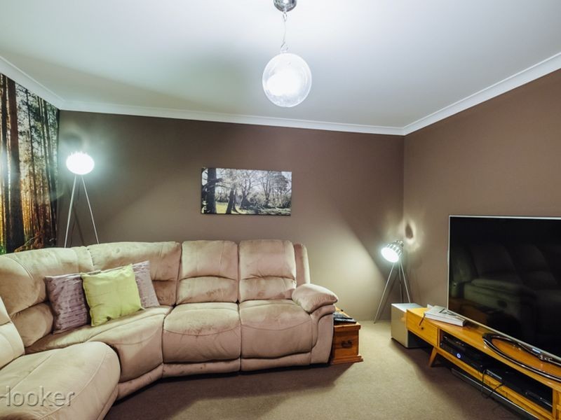 6 Malmaison Way, Landsdale WA 6065