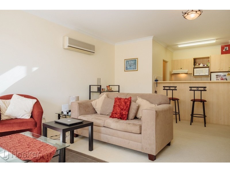 25/11 Regal Place, East Perth WA 6004