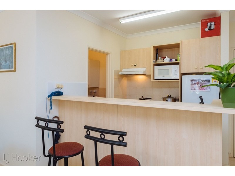 25/11 Regal Place, East Perth WA 6004