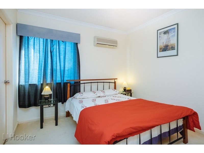 25/11 Regal Place, East Perth WA 6004