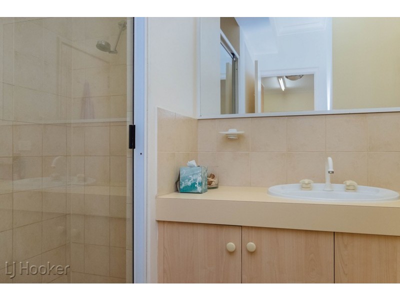 25/11 Regal Place, East Perth WA 6004