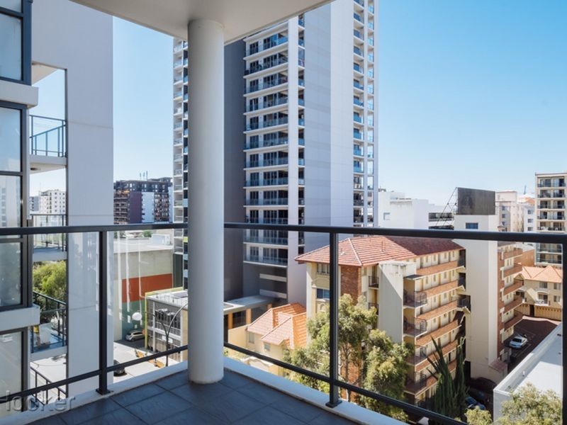 87/131 Adelaide Terrace, East Perth WA 6004