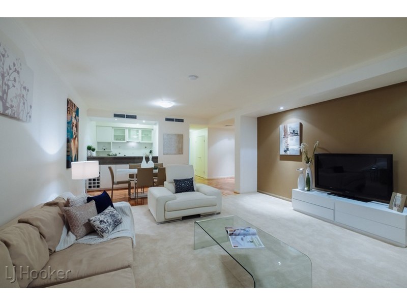 10/1 Henry Lawson Walk, East Perth WA 6004