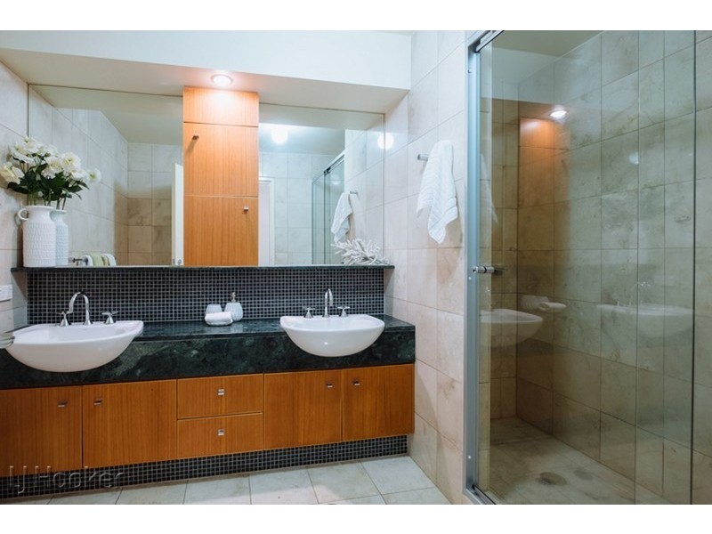10/1 Henry Lawson Walk, East Perth WA 6004