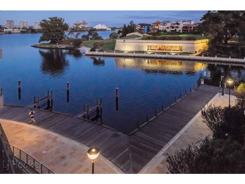 10/1 Henry Lawson Walk, East Perth WA 6004