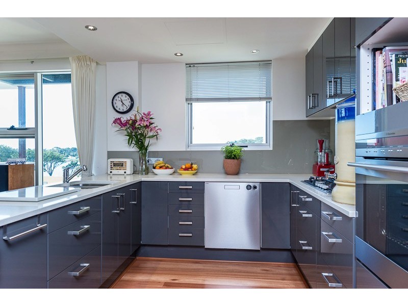 20/1 Henry Lawson Walk, East Perth WA 6004